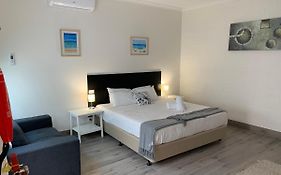 Bendigo High St Motel - With Kitchen